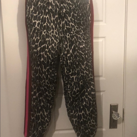 Mother Misfit Pant - Picture 5 of 7